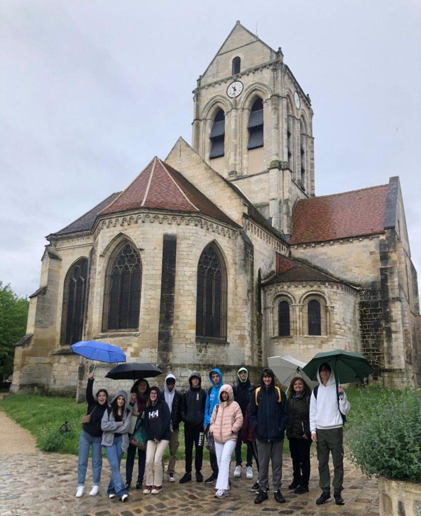 ASV students visiting Notre Dame d'Auvers-sur-Oise